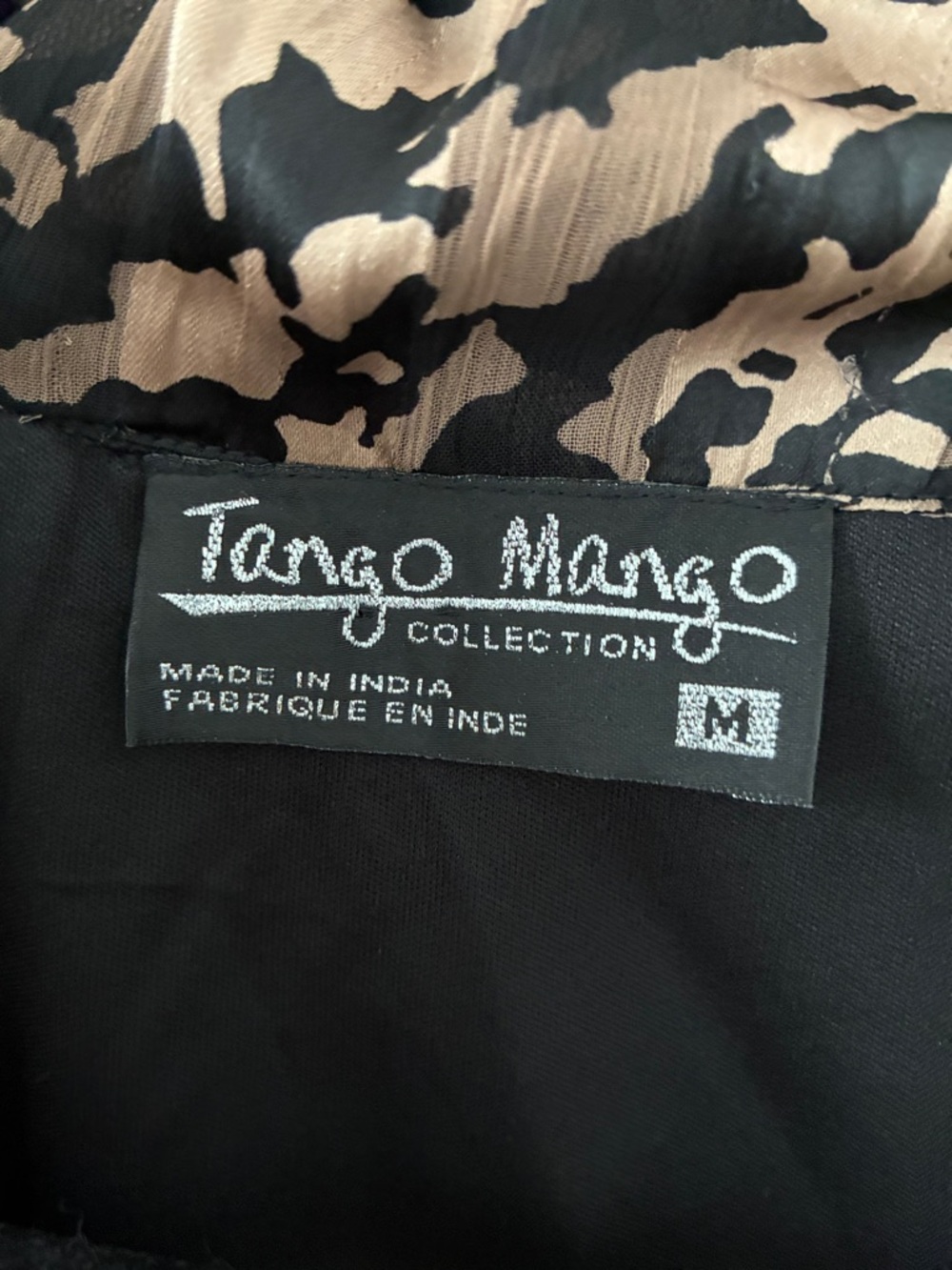 Tango Mango Size M Leopard Button-Down Collared Ruffled Blouse - Picture 5 of 7